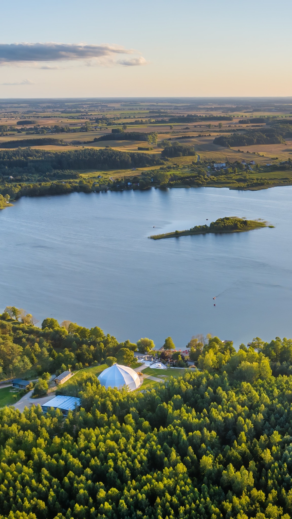 Widok na jezioro Kownatki